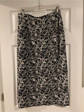 Bar III Black and White Swirl Midi Skirt